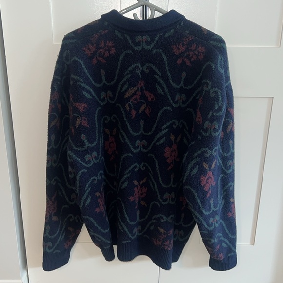 Abercrombie & Fitch Soft Sweater - Picture 3 of 3